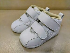 子ども靴４